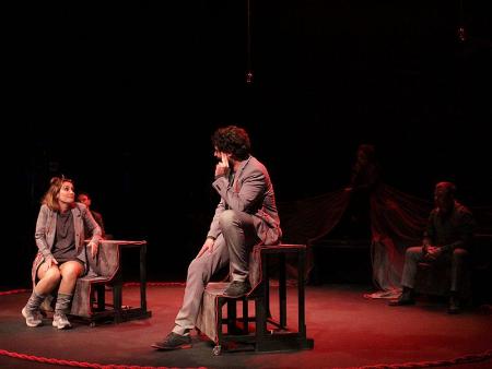 Imagen Crónica de 'Porvenir' en el Teatro Juan Bravo | El grito del presente del Porvenir