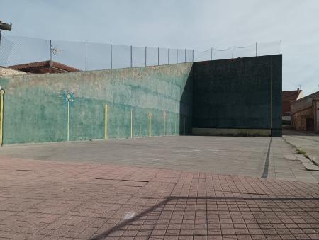 FRONTON ANTIGUO.jpeg